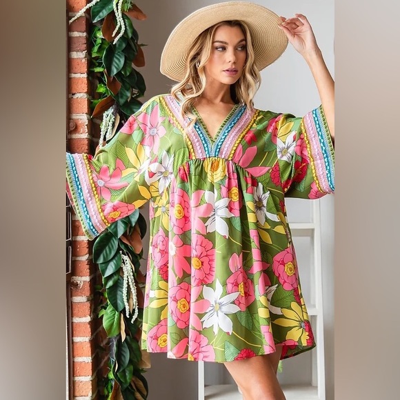 Olive green Vintage Big Floral Embroidered boho chic Neckline Dress - Picture 4 of 7